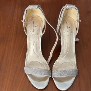 Bandolino Glittering Silver Heels Size 8